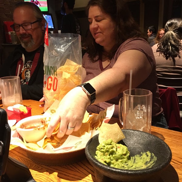 Photo taken at Chili&#39;s Grill &amp; Bar by Peggy D. on 10/7/2018
