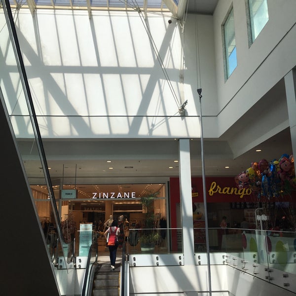 Foto tirada no(a) Taguatinga Shopping por Sheila Maria C. em 6/4/2019