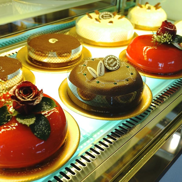 Das Foto wurde bei Cafe Paris Coffee &amp; Bakery von Cafe Paris Coffee &amp; Bakery am 8/7/2014 aufgenommen
