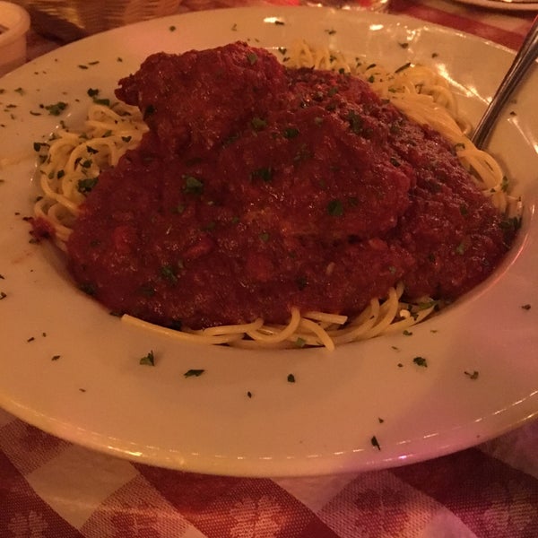 Das Foto wurde bei Miceli&#39;s Italian Restaurant von Linus L. am 11/3/2016 aufgenommen