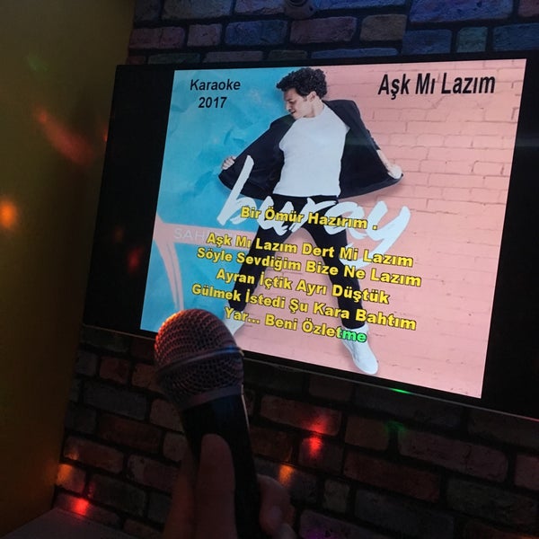 8/27/2017にEsra B.がO Ses Sensin - Karaoke Cafeで撮った写真