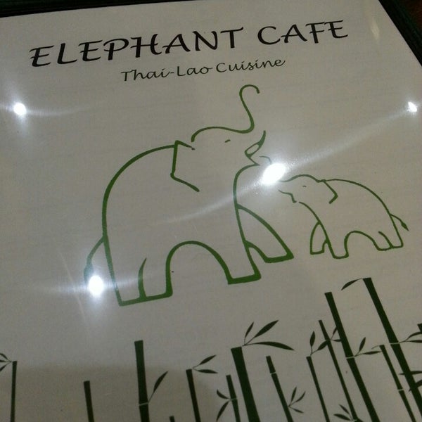 4/5/2013에 Samantha V.님이 Elephant Café에서 찍은 사진