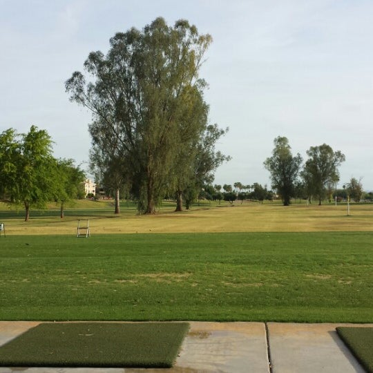 Foto diambil di Continental Golf Course oleh Chris S. pada 5/18/2014