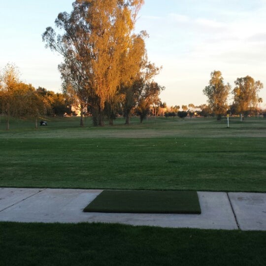 Foto diambil di Continental Golf Course oleh Chris S. pada 2/16/2014