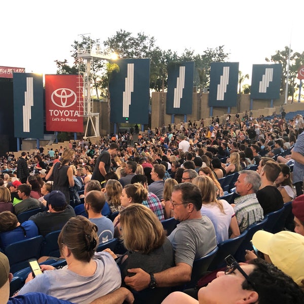 Foto scattata a Pacific Amphitheatre da Derek B. il 7/23/2018