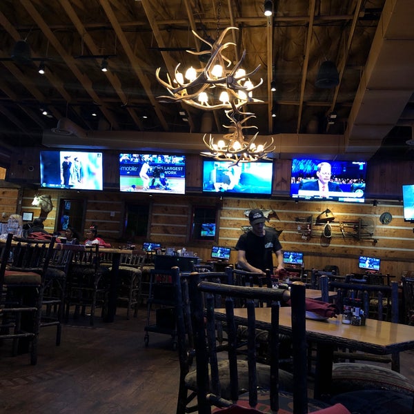 Photos At Twin Peaks Restaurant 5 Tips From 171 Visitors