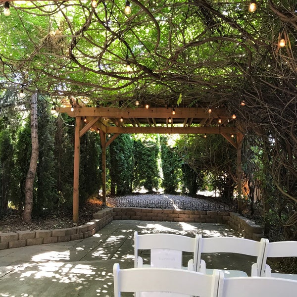 Troutdale House Event Space in Troutdale