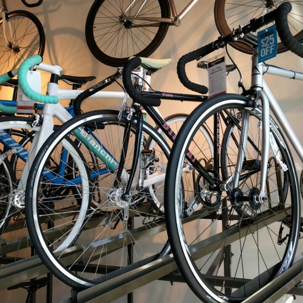 LBFG City Grounds Bike Shop Downtown Long Beach da Oyun Salonu