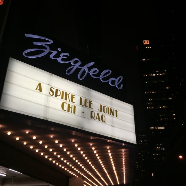 Снимок сделан в Ziegfeld Theater - Bow Tie Cinemas пользователем Chris S. 12/2/2015