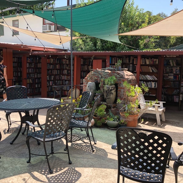 Photo taken at Bart&#39;s Books by Jonah W. on 8/12/2018