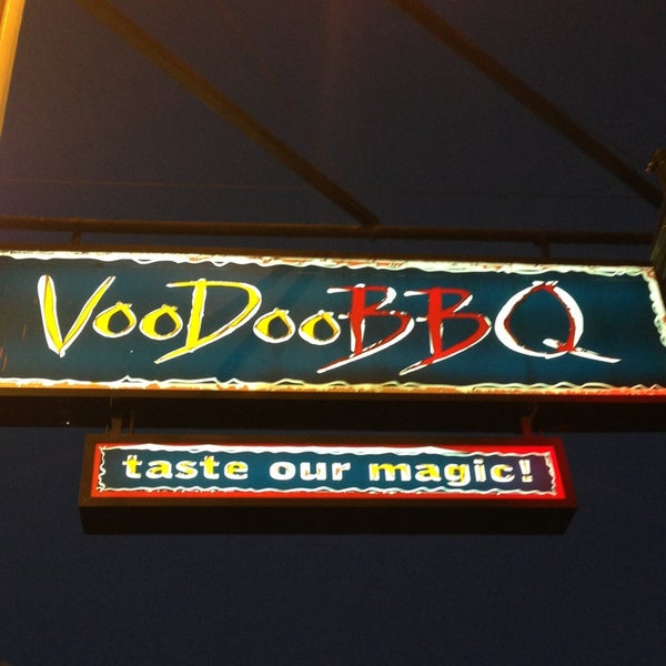 Photo taken at VooDoo BBQ &amp; Grill Uptown by Daniel H. on 1/19/2013