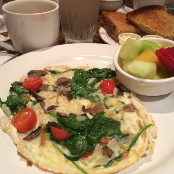 I had the egg white omelet, delicious! Great service and really cute place!