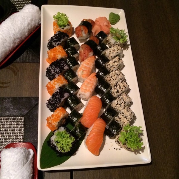 Foto scattata a Samurai restaurant da Dominik N. il 2/15/2014