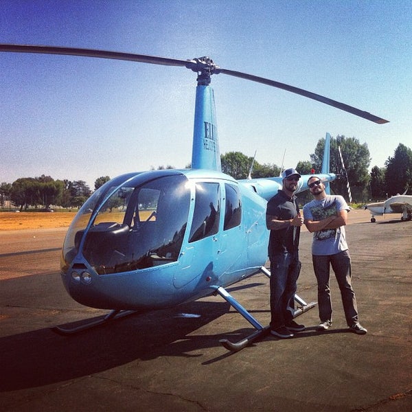 Elite Aviation Van Nuys'da Havalimanı