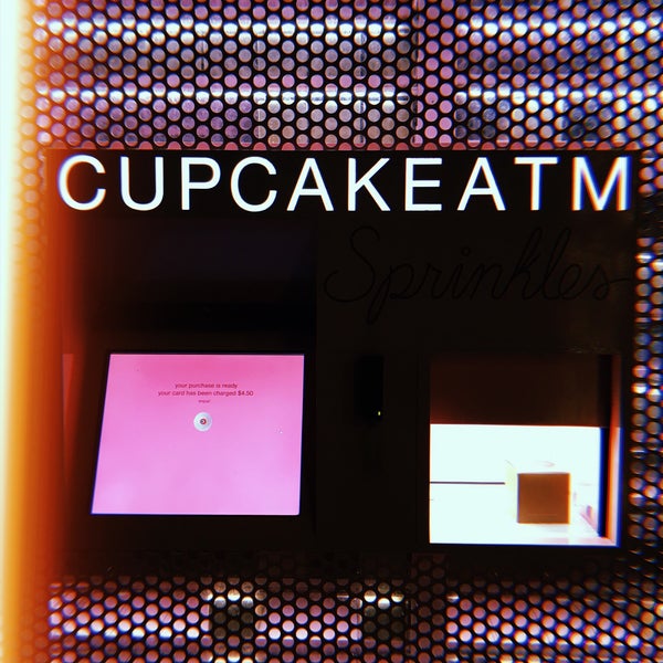 Photo taken at Sprinkles Beverly Hills Cupcakes by FHD on 7/22/2019