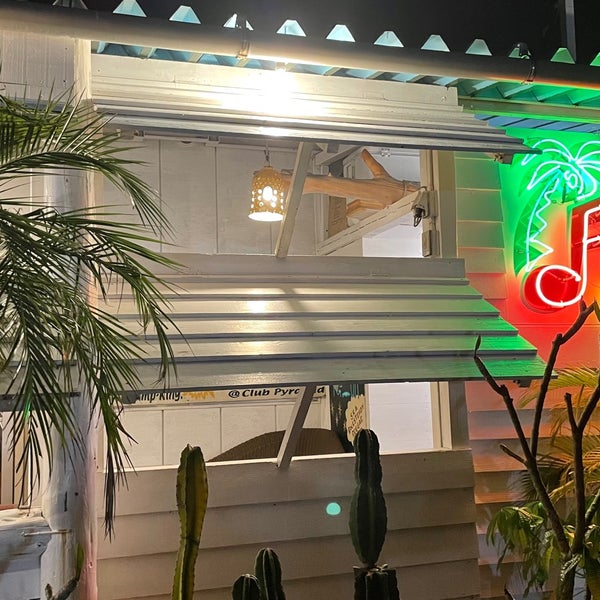 Flex Bar Grill Caribbean Restaurant In 中頭郡北谷町