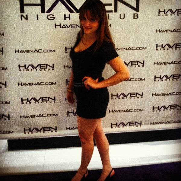 Foto tomada en Haven Nightclub  por Jaclyn el 5/26/2013