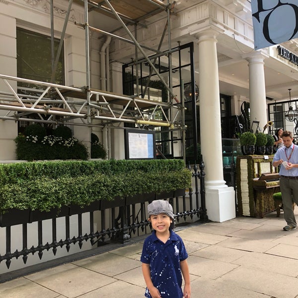 Photo taken at The Kensington Hotel by Jonathan B. on 8/23/2018