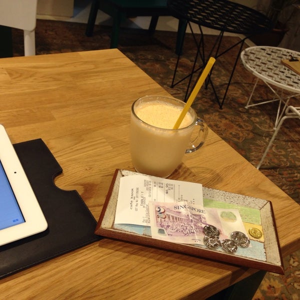 Foto scattata a kapok | cafe kapok da Osahiro M. il 10/3/2014