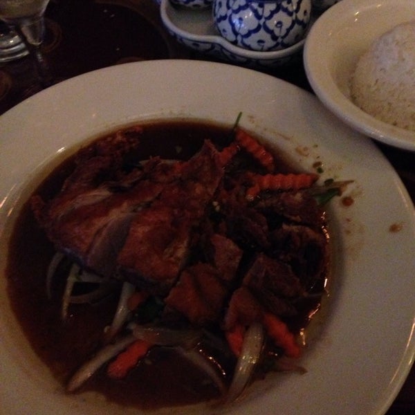 Photo taken at Sukhothai Restaurant by Kelli K. on 7/10/2014