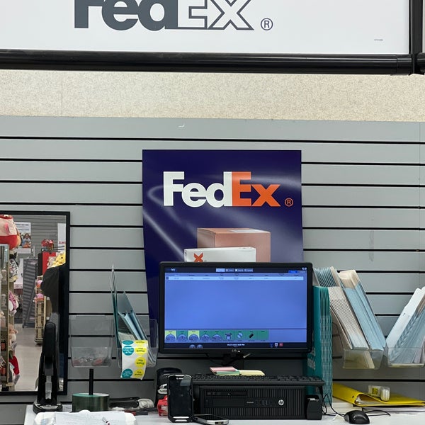 Walgreens 301 N Main St