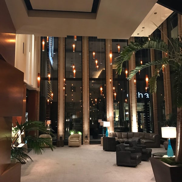 Photo taken at The Highland Dallas, Curio Collection by Hilton by Scott B. on 10/8/2017