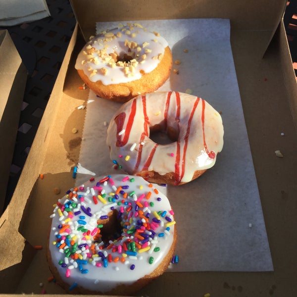 Photo taken at Duck Donuts by Scott B. on 10/22/2016