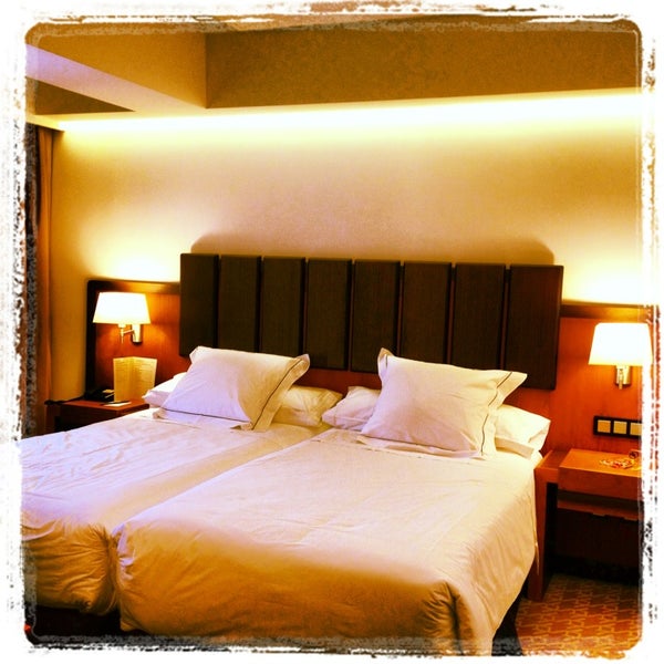 Das Foto wurde bei Hotel Claridge von Ainhoitaa am 3/23/2013 aufgenommen
