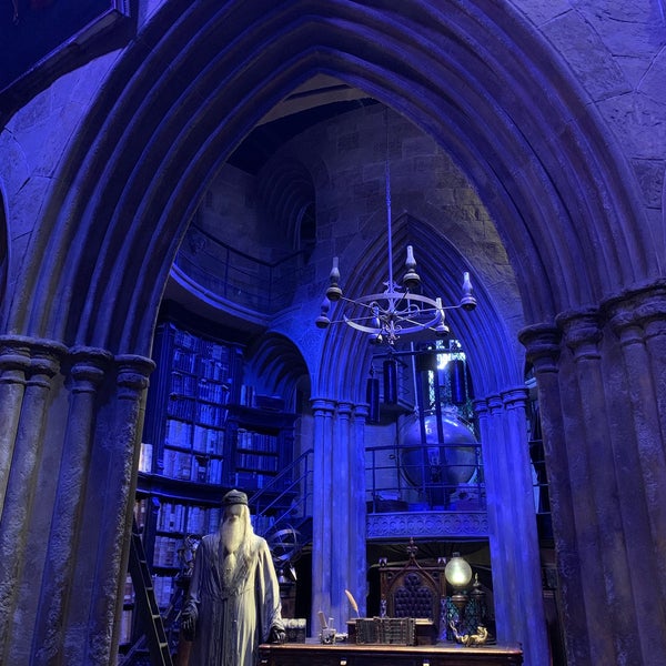 Photo taken at Dumbledore&#39;s Office by Ezgi S. on 11/22/2018