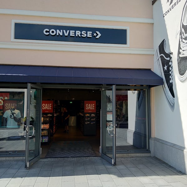 Converse Factory Store 1 tip