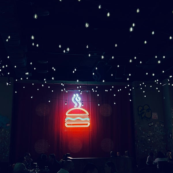 Foto tomada en Burger Joint  por Alaa el 5/10/2023