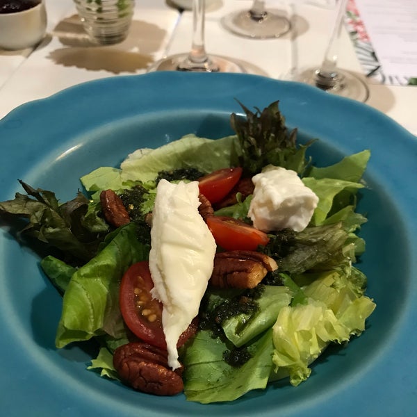 Foto scattata a Maria Antonieta - Bistrô, Boulangerie &amp; Pâtisserie da Rachel B. il 11/8/2018