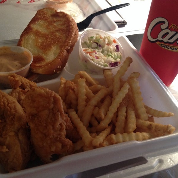 Must get 1/2 sweet tea & 1/2 lemonade to drink. Chicken is very tender and get a caniac card because you'll be back at some point.