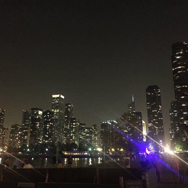 Foto tomada en Spirit of Chicago Cruises  por Lindsay W. el 9/7/2015
