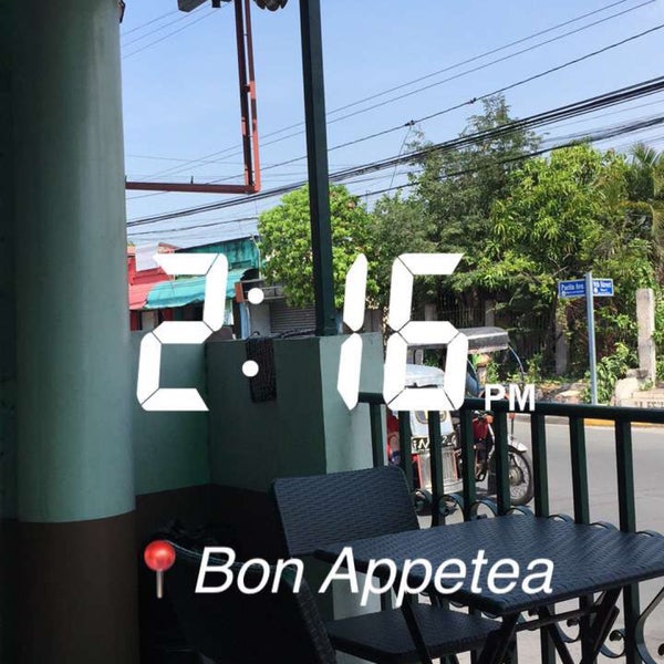 รูปภาพถ่ายที่ Bon AppeTea โดย Reyn R. เมื่อ 4/28/2017