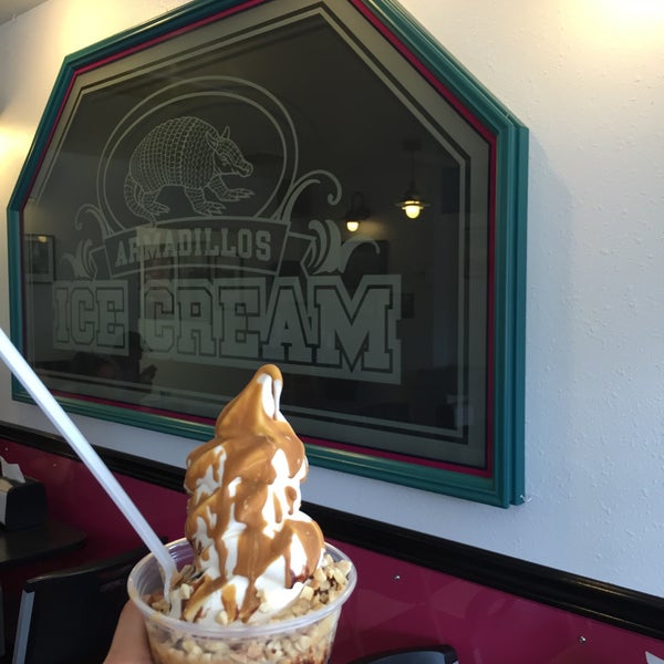 Photo taken at Armadillos Ice Cream Shoppe by Janelle N. on 9/3/2015