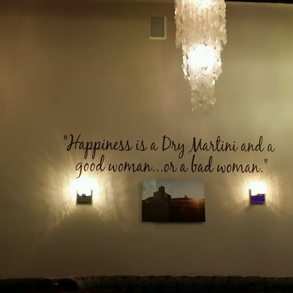 Basin Martini Bar American Restaurant in Klamath Falls