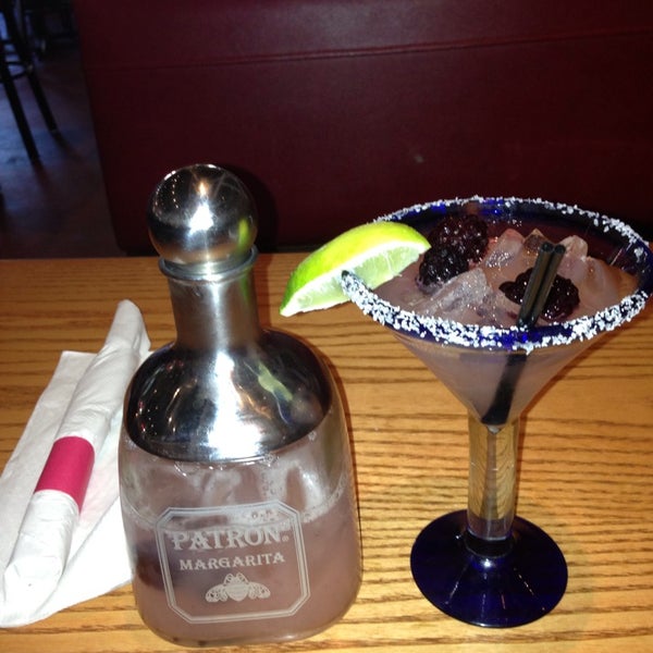 Photo taken at Chili&#39;s Grill &amp; Bar by Candice F. on 10/2/2013
