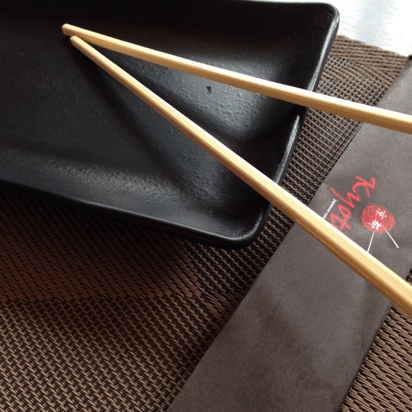 Foto tirada no(a) Kyoto Japanese Food por Rodrigo C. em 9/19/2014