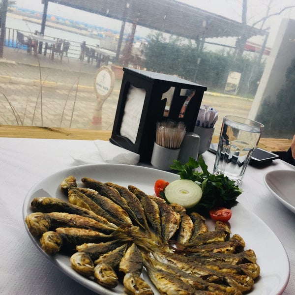 Foto tirada no(a) İskele Et &amp; Balık Restaurant por Gizem B. em 2/11/2018