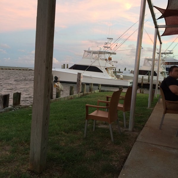 Photo taken at Moondog Seaside Eatery by Terry S. on 9/24/2016