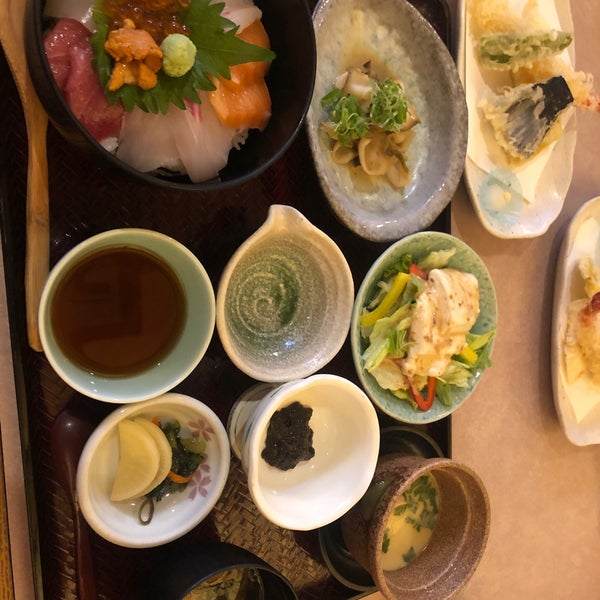 海鮮和食処 黒潮ダイニング 花 Restaurante Japones