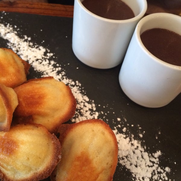 try the chocolate pots with madeleines