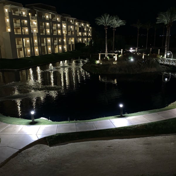 Foto diambil di JW Marriott Phoenix Desert Ridge Resort &amp; Spa oleh Danielle F. pada 5/26/2019