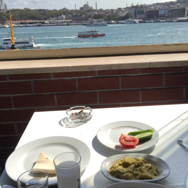 Снимок сделан в Olimpiyat Restaurant пользователем Erkin  İÇ 9/28/2018