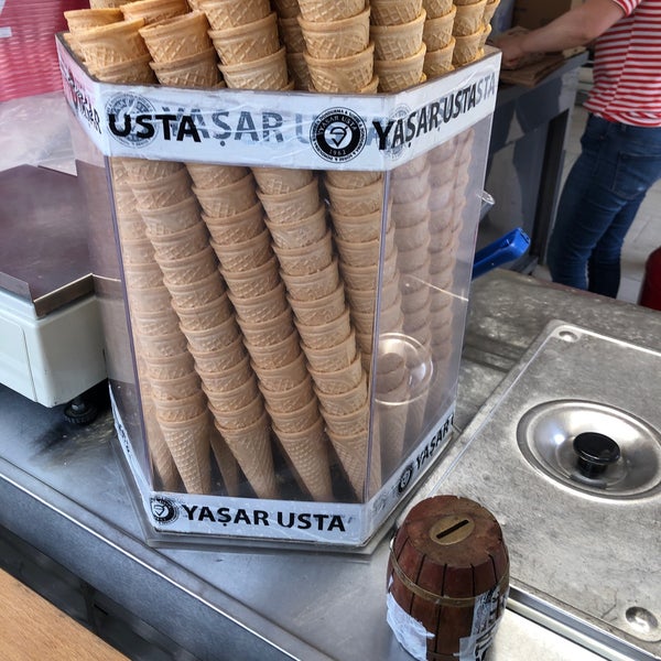 Foto tirada no(a) Dondurmacı Yaşar Usta por Erkin  SEL em 6/29/2022