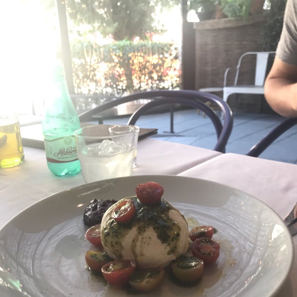 7/16/2017 tarihinde Renata C.ziyaretçi tarafından Figo Restaurante'de çekilen fotoğraf