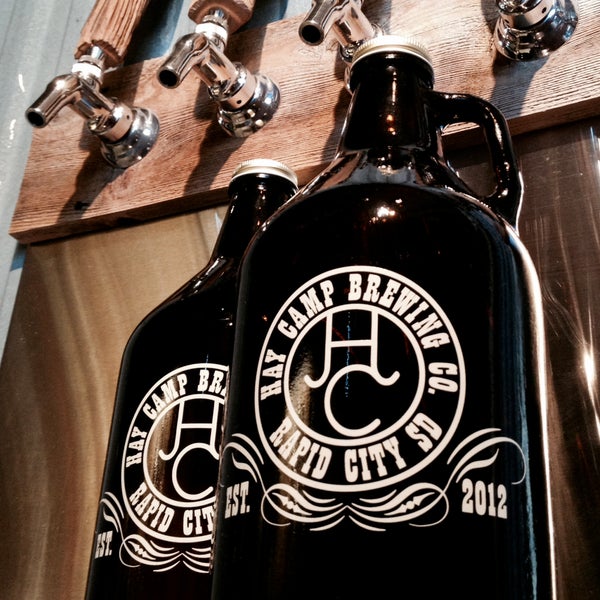 Foto tomada en Hay Camp Brewing Company  por Hay Camp Brewing Company el 8/10/2014