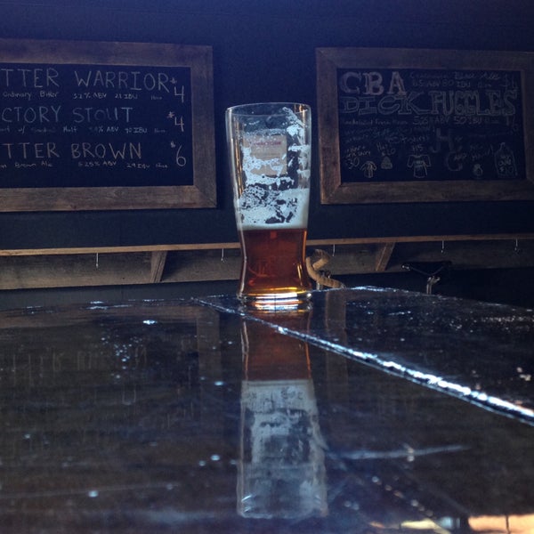 8/10/2014 tarihinde Hay Camp Brewing Companyziyaretçi tarafından Hay Camp Brewing Company'de çekilen fotoğraf