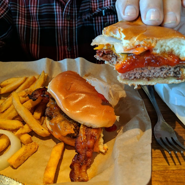 Photos At Cheddar S Scratch Kitchen 39th East Independence Mo